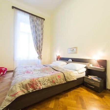 Apartment On Tabidze 3/5 Tbilisi Eksteriør billede