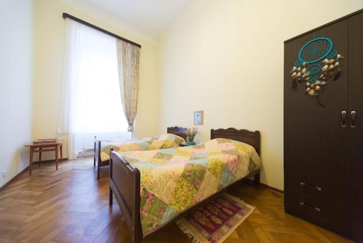 Apartment On Tabidze 3/5 Tbilisi Eksteriør billede