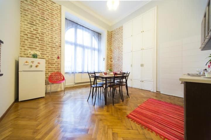 Apartment On Tabidze 3/5 Tbilisi Eksteriør billede