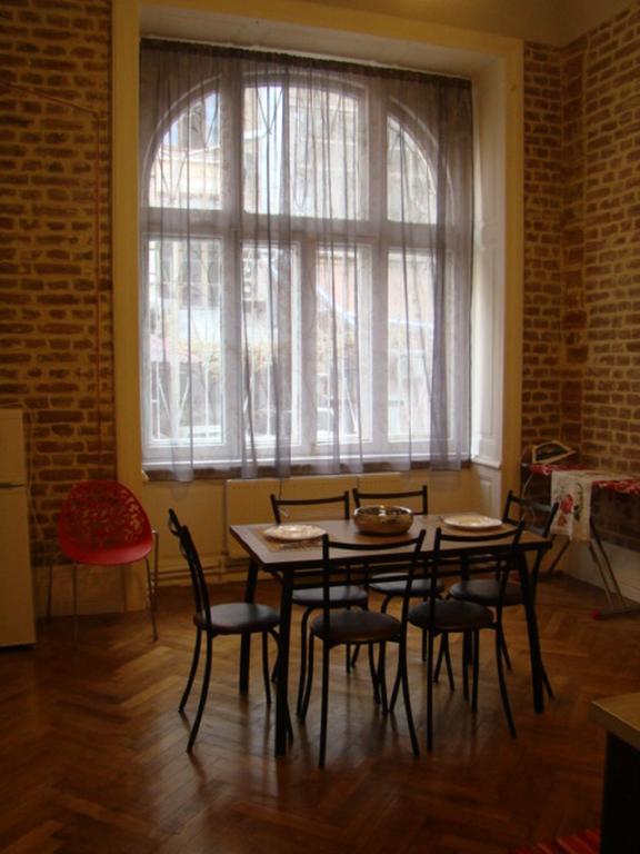 Apartment On Tabidze 3/5 Tbilisi Eksteriør billede